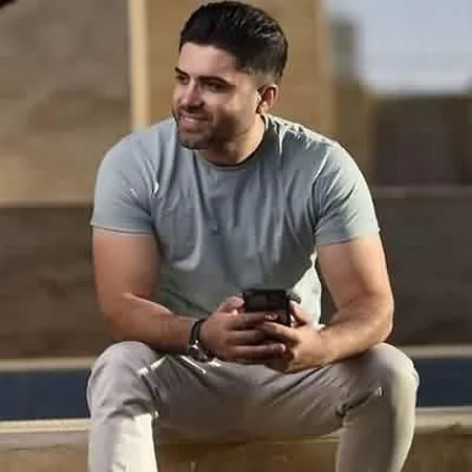 دانلود آهنگ مثل ماه برق میزنی چه قشنگ حرف میزنی دانلود آهنگ مثل ماه برق میزنی چه قشنگ حرف میزنی