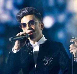 دانلود آهنگ محسن ابراهیم زاده داد و فریاد بزن