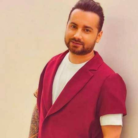 دانلود آهنگ مرد اونی که واسه تو زد از دلش