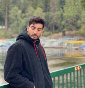 دانلود آهنگ از تو بهترم مگه داریم