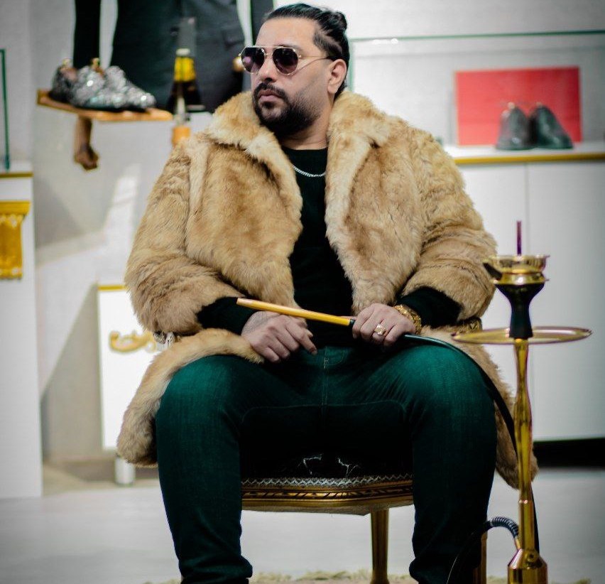 دانلود آهنگ بنام بچگی با صدای وحید ولی زاده