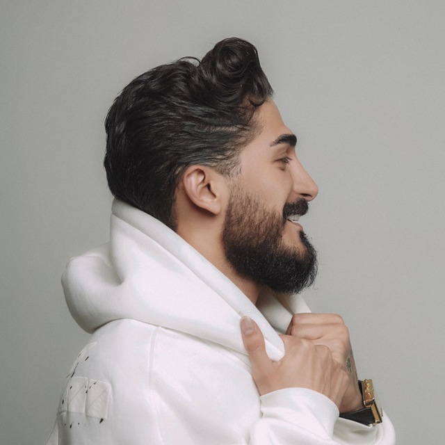 دانلود آهنگ بنام دلی با صدای فرزاد قنبری