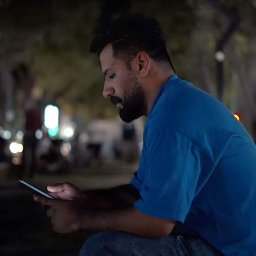 دانلود آهنگ بنام مسافر با صدای مسلم محمدی