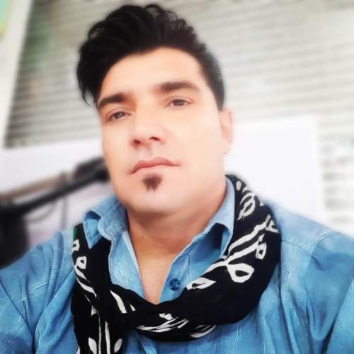 دانلود آهنگ بنام ماتیک فروش با صدای وحید رحمتی