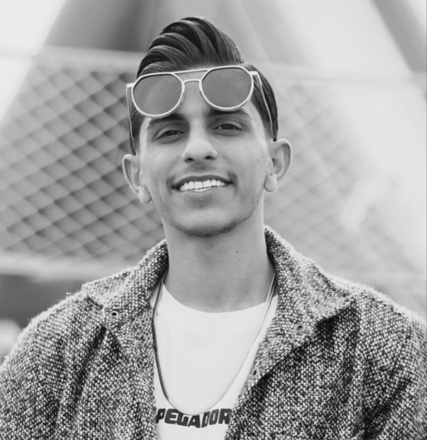 دانلود آهنگ بنام التماس با صدای امیر فیروزجایی