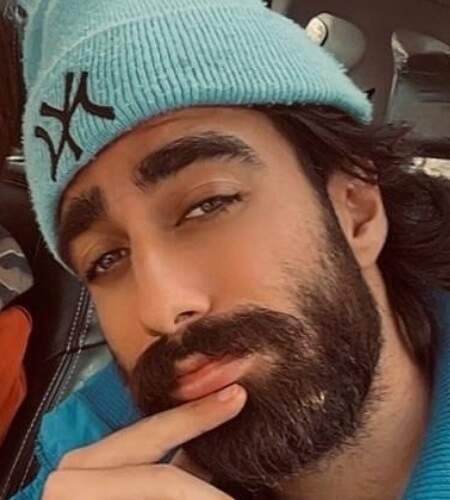 دانلود آهنگ بنام چتر بارون با صدای علی عسلی